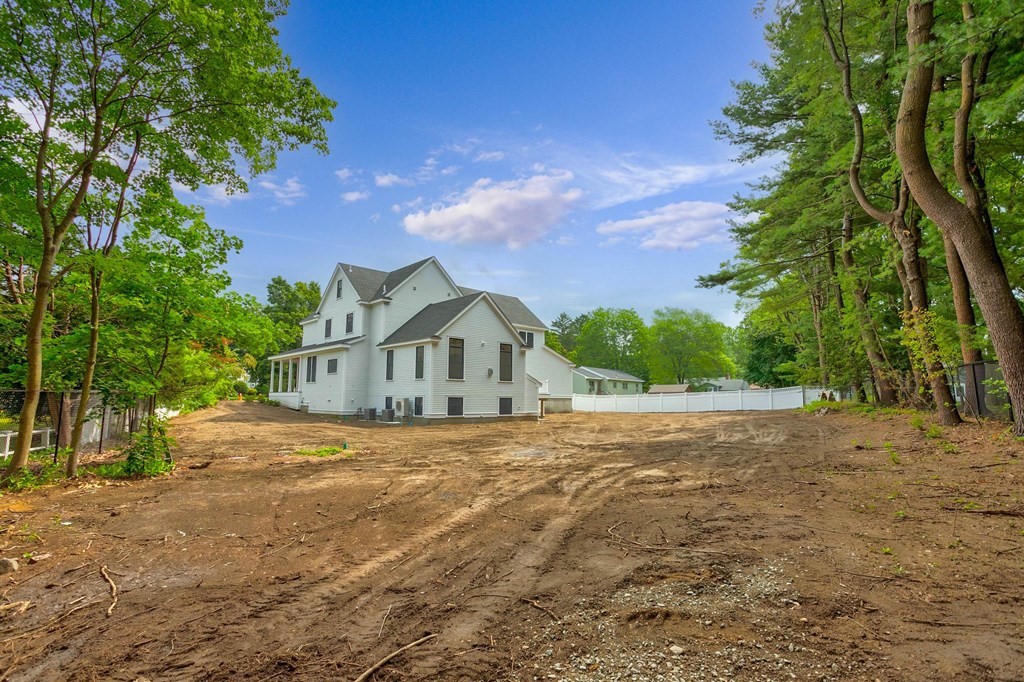 18 Susan Drive Reading, MA 01867 - Photo 6 of 42