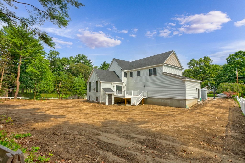 18 Susan Drive Reading, MA 01867 - Photo 7 of 42