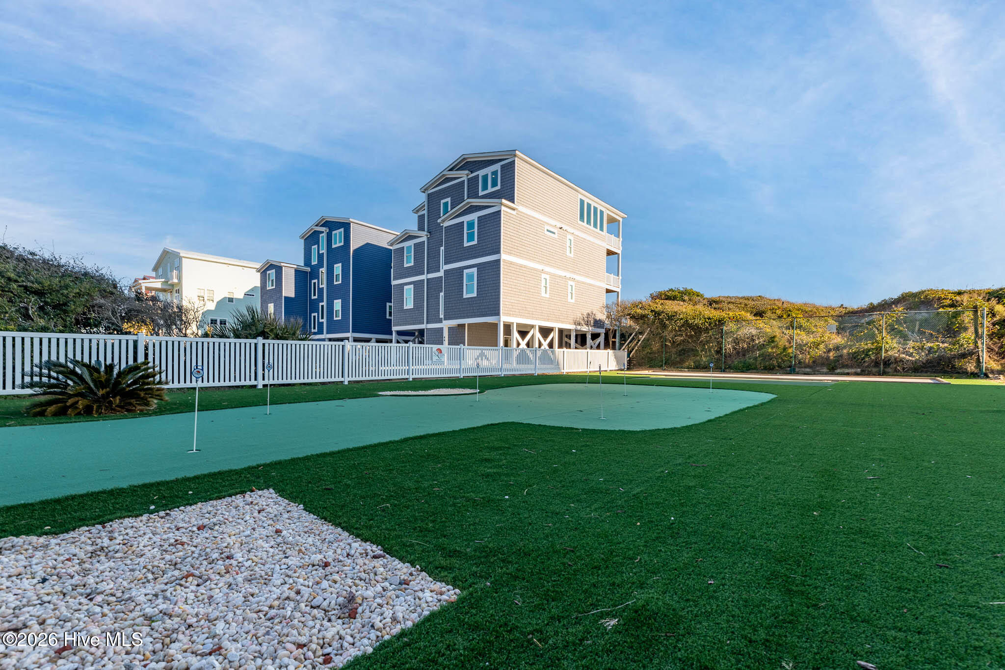 2000 New River Inlet Road, Unit 1314 North Topsail Beach, NC 28460 - Photo 29 of 51 Putting Green