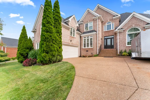 $989,000 | 246 Polk Pl Drive, Franklin, TN 37064