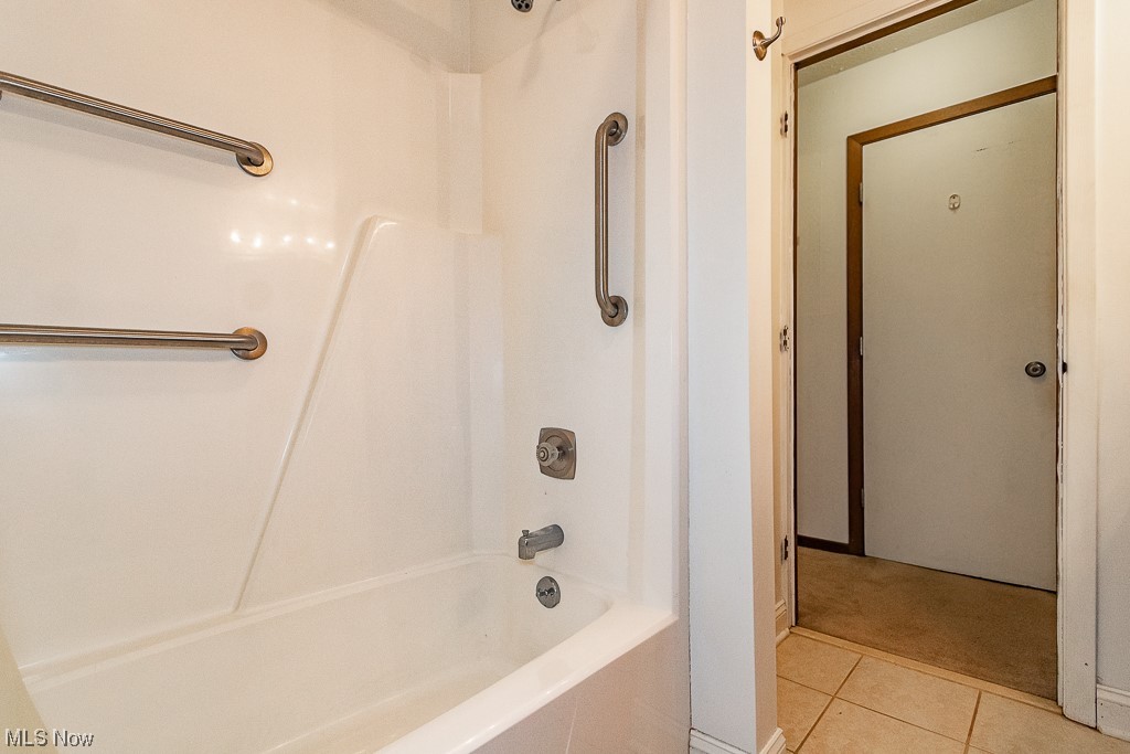 16565 Wren Road, Unit F Chagrin Falls, OH 44023 - Photo 12 of 15 Gallery Image 12