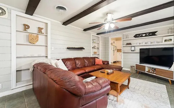 $1,195 | 2402 29th Street, Unit FRONT, Lubbock, TX 79411