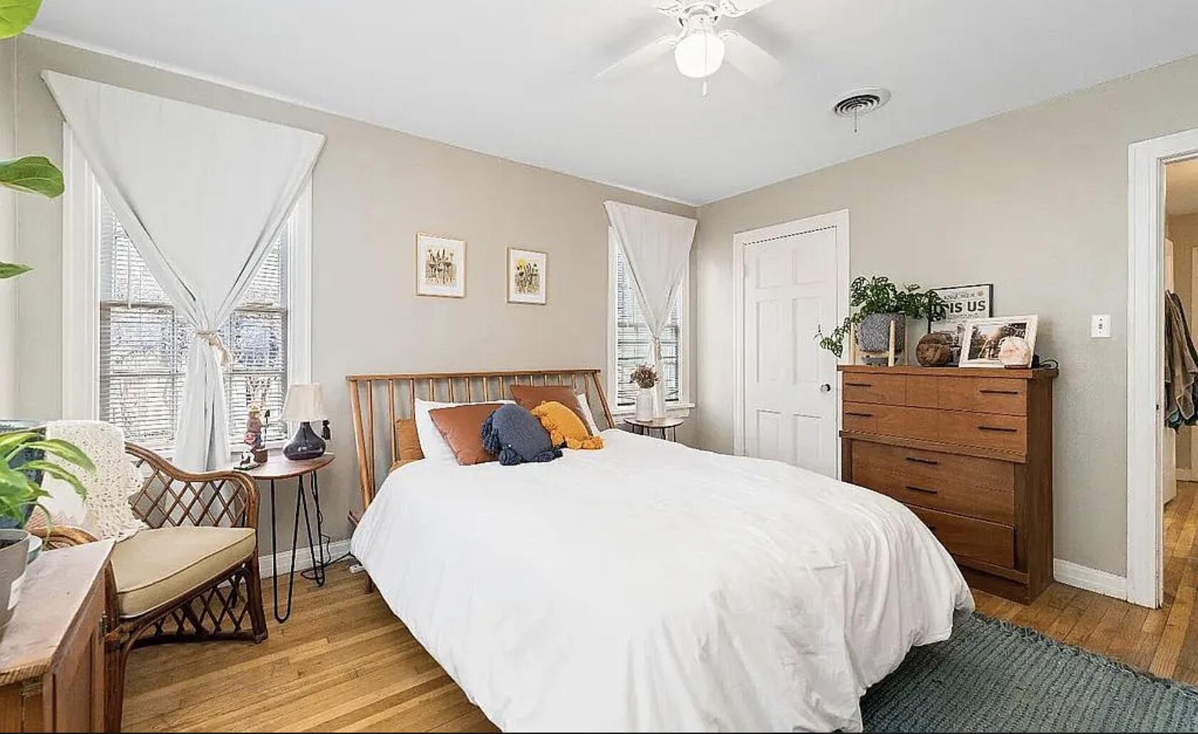2402 29th Street, Unit FRONT Lubbock, TX 79411 - Photo 7 of 9 7