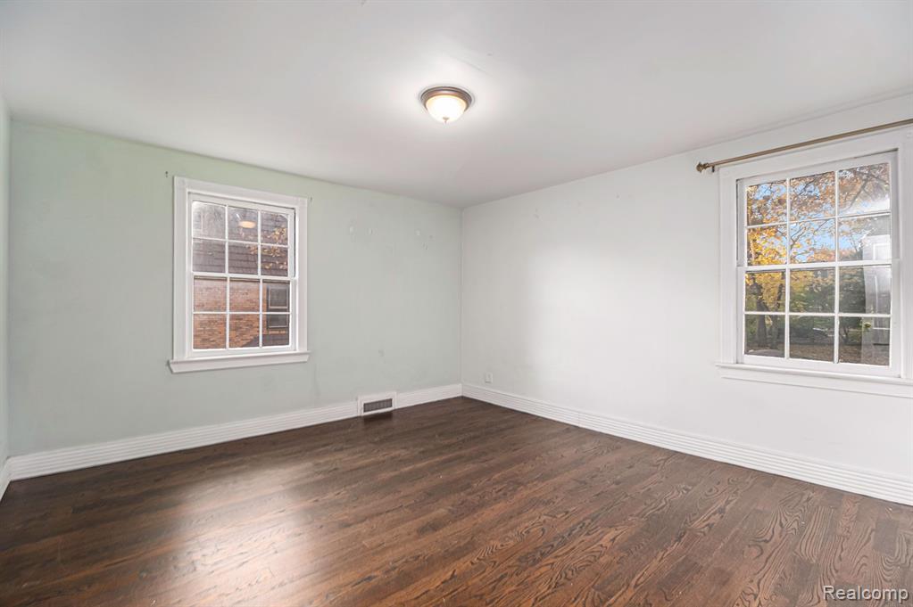 19465 Canterbury Road Detroit, MI 48221 - Photo 25 of 34