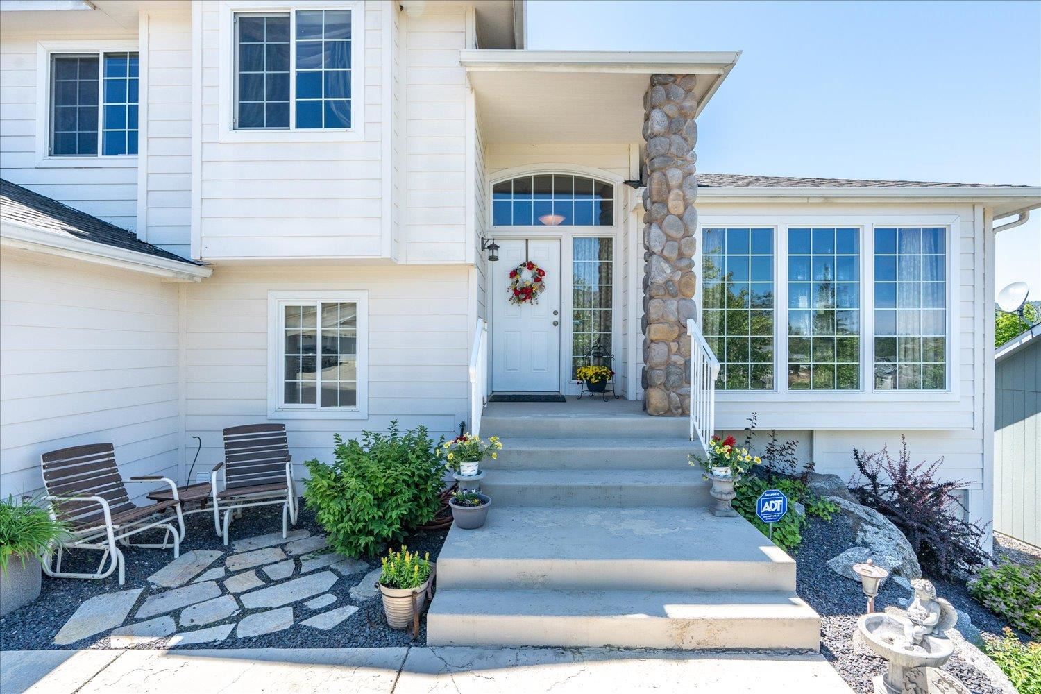 13511 North Addison Street Spokane, WA 99208 - Photo 2 of 36