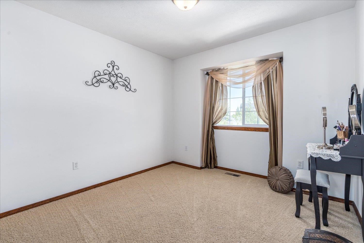 13511 North Addison Street Spokane, WA 99208 - Photo 15 of 36