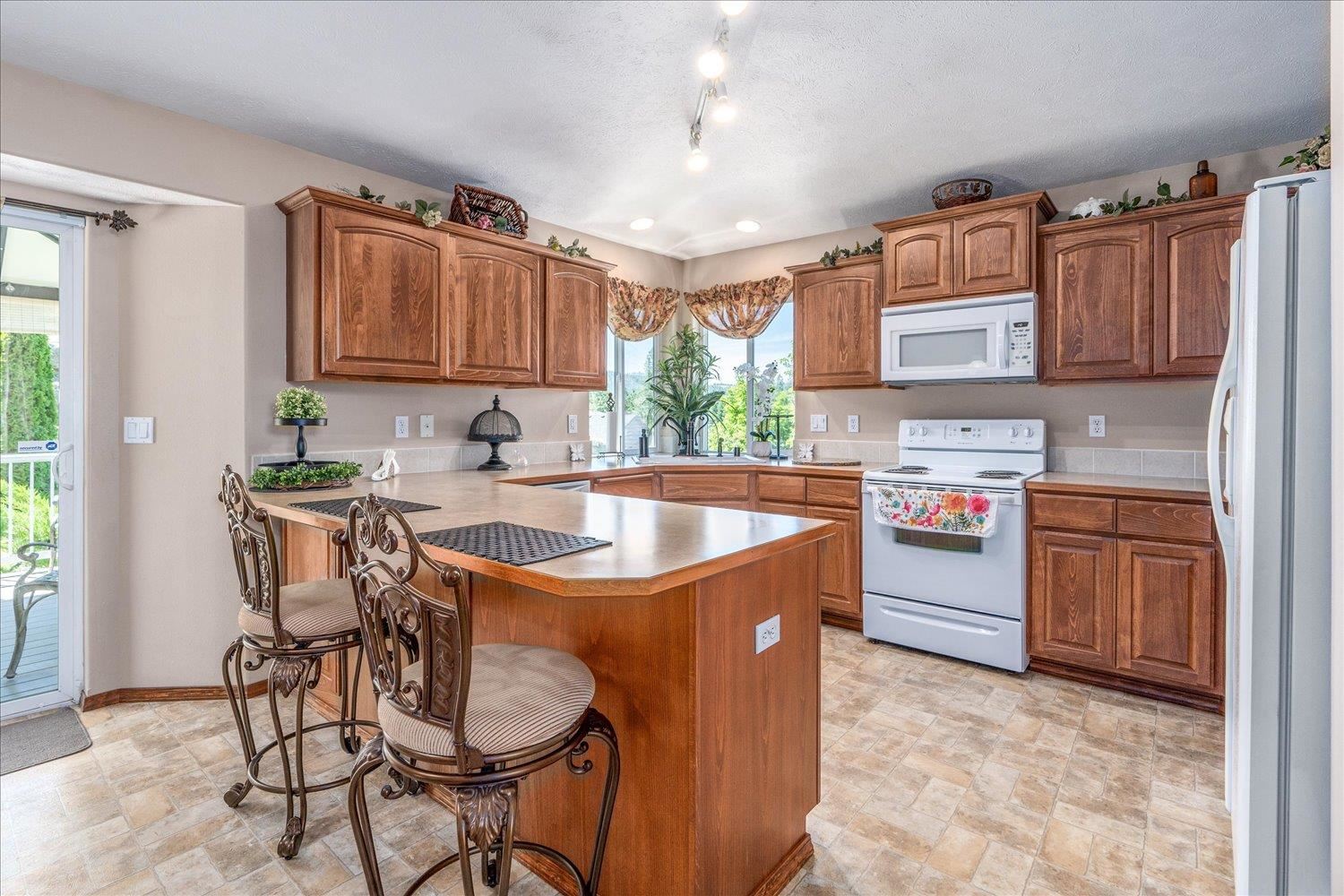 13511 North Addison Street Spokane, WA 99208 - Photo 6 of 36