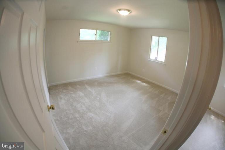 6802 Rolling Road Springfield, VA 22152 - Photo 15 of 28 Bedroom #3