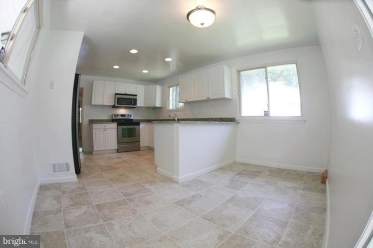 6802 Rolling Road Springfield, VA 22152 - Photo 3 of 28 Kitchen #2