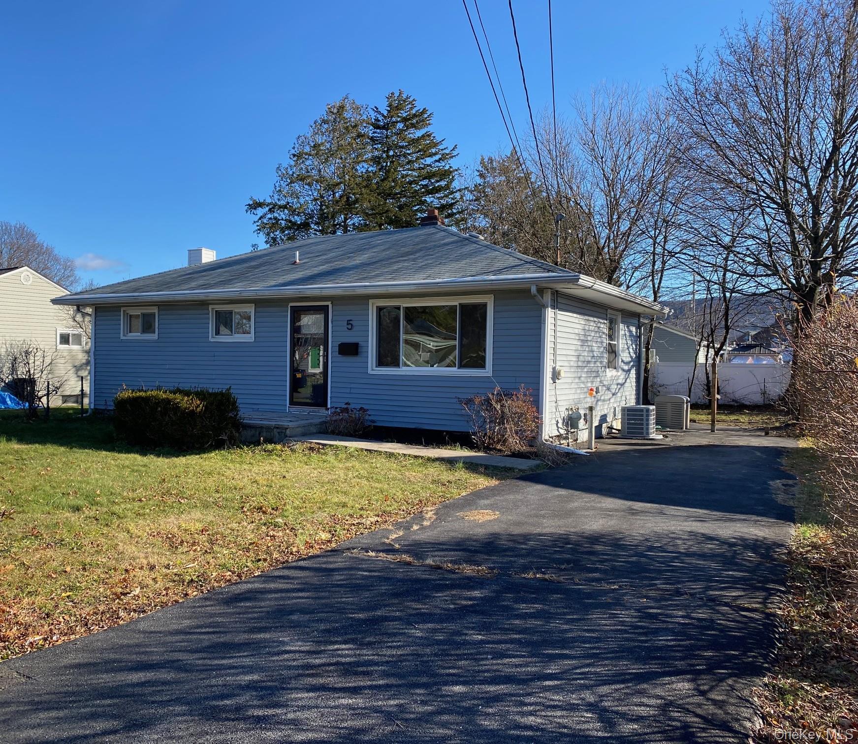5 Smith Road Cornwall, NY 12518 - Photo 3 of 32 Plenty of parking in the driveway and on the street.