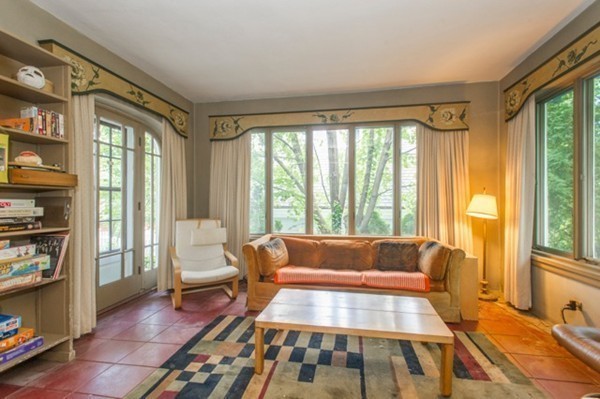 9 Salisbury Road Brookline, MA 02445 - Photo 8 of 25