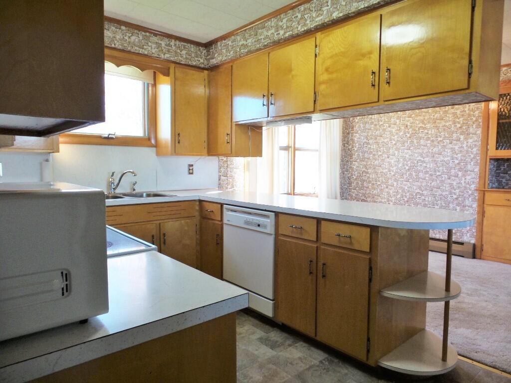 639 Bangor Road Benton, ME 04901 - Photo 4 of 30 Kitchen