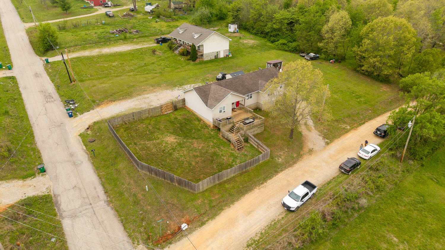 414 Carpenter Road Thayer, MO 65791 - Photo 7 of 55 3 bed 2 bath house051