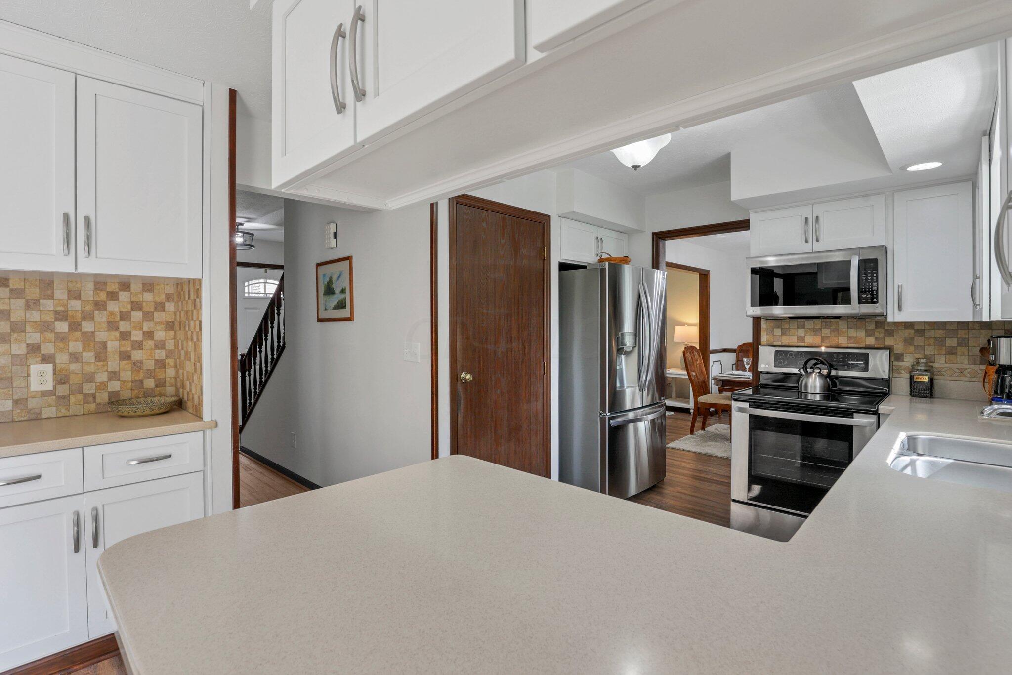 1821 Pine Road Heath, OH 43056 - Photo 10 of 62 Large updated kitchen