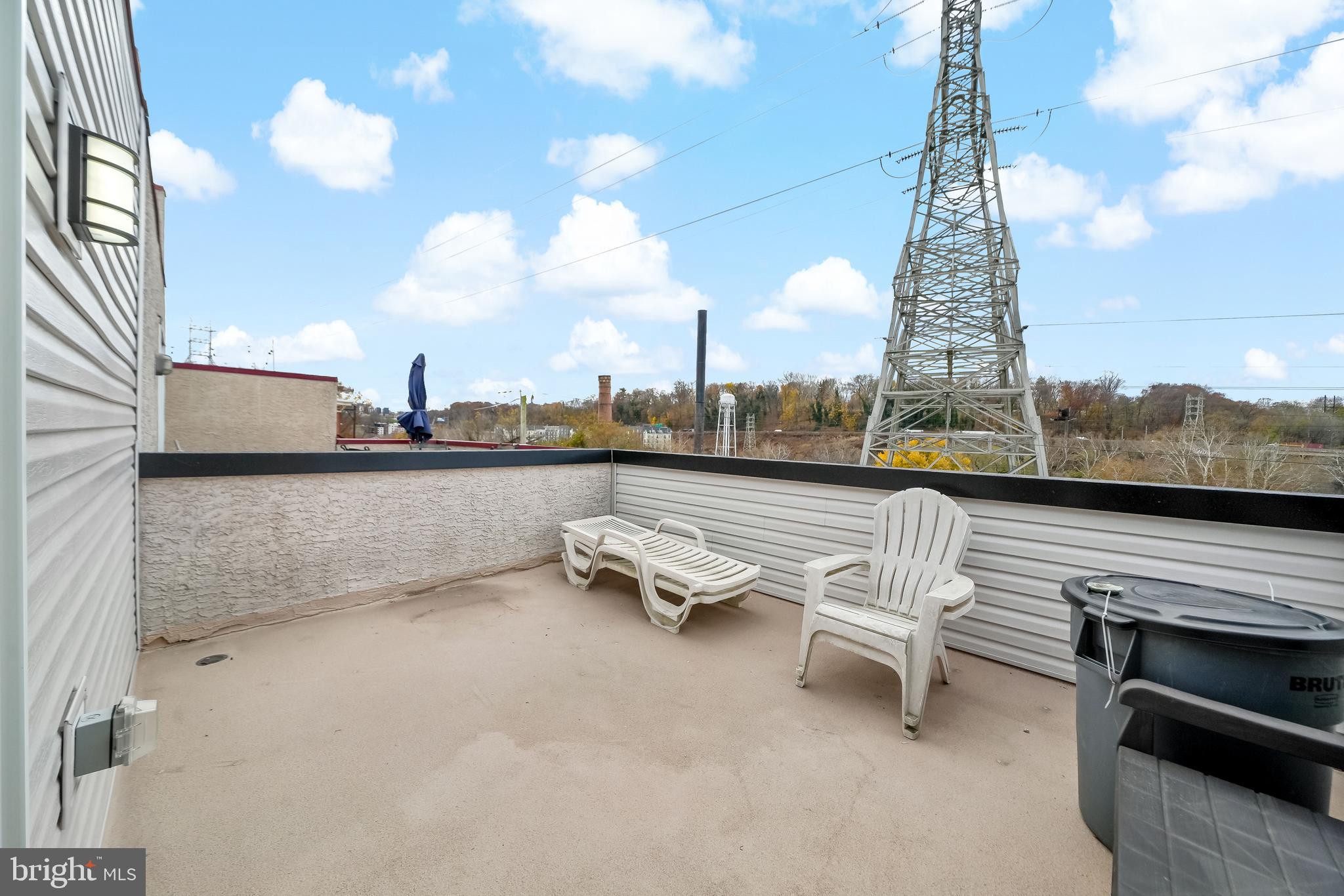 4041 Cresson Street Philadelphia, PA 19127 - Photo 29 of 32 a view of a terrace with sitting area