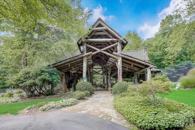 $488,000 | 210 Spring Valley Drive, Unit 624 & 625, Mars Hill, NC 28754