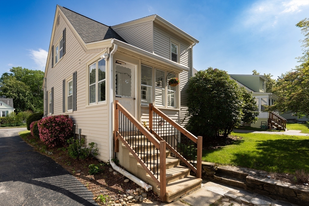 8 Merriwether Road Worcester, MA 01602 - Photo 3 of 29 a front view of a house with garden