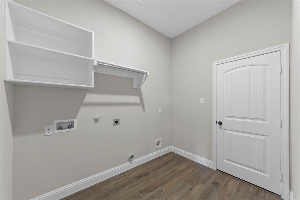 314 Pennington Road Josephine, TX 75173 - Photo 20 of 26 wooden floor in an empty room