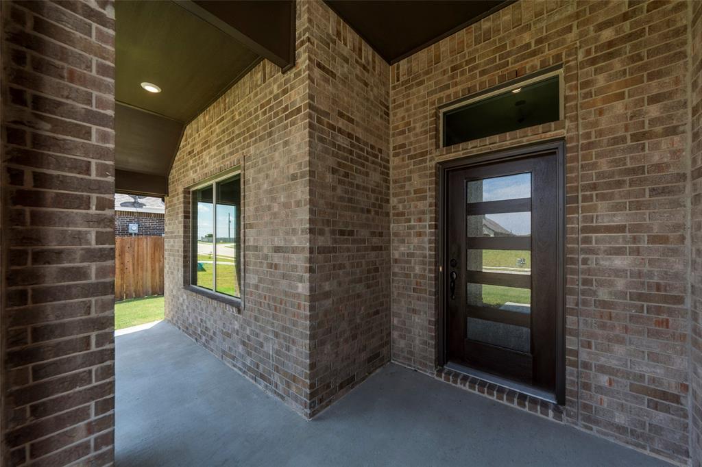 314 Pennington Road Josephine, TX 75173 - Photo 4 of 26 a view of an outdoor space and a kitchen