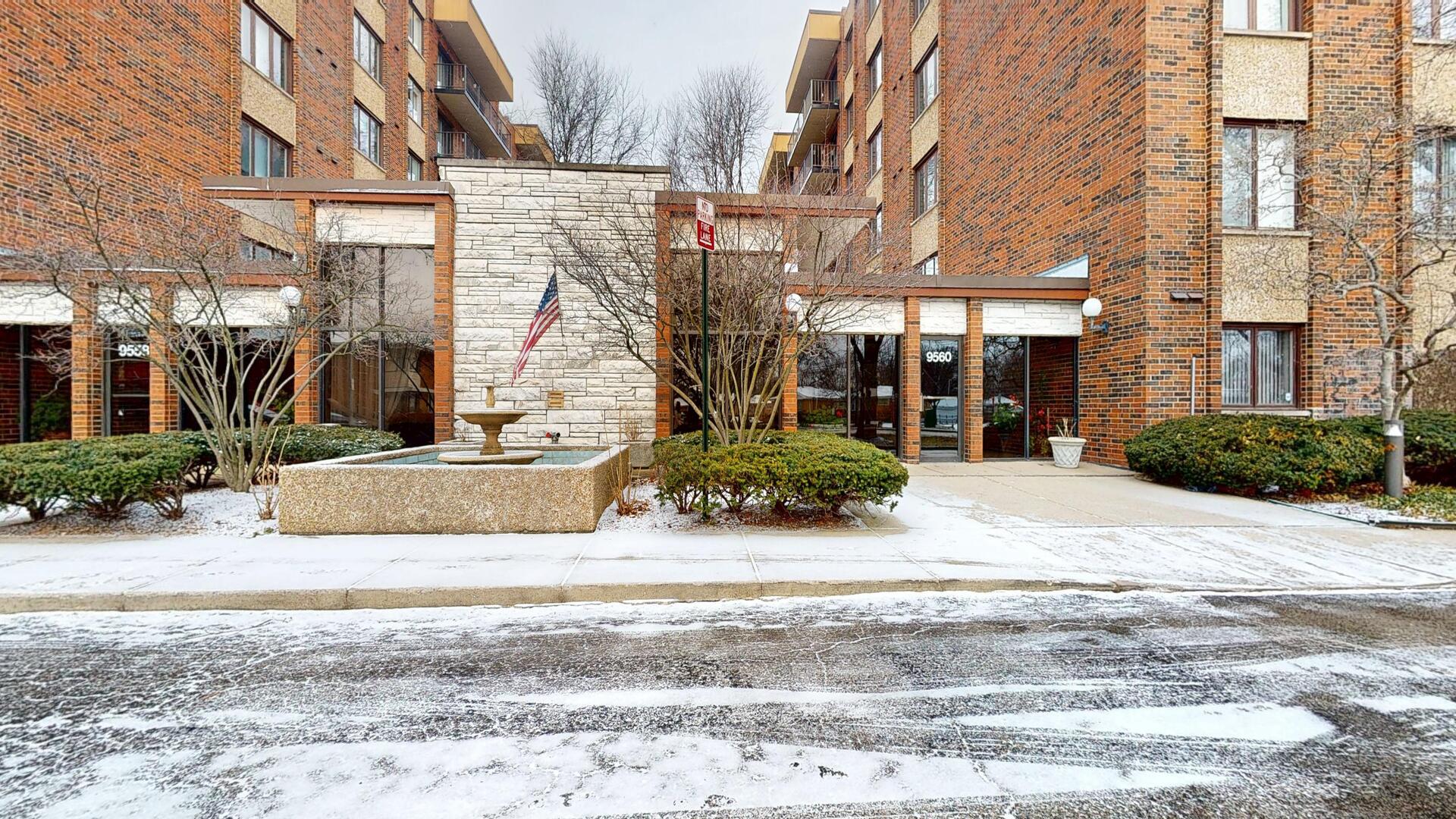 9560 Gross Point Road, Unit 404B Skokie, IL 60076 - Photo 1 of 1