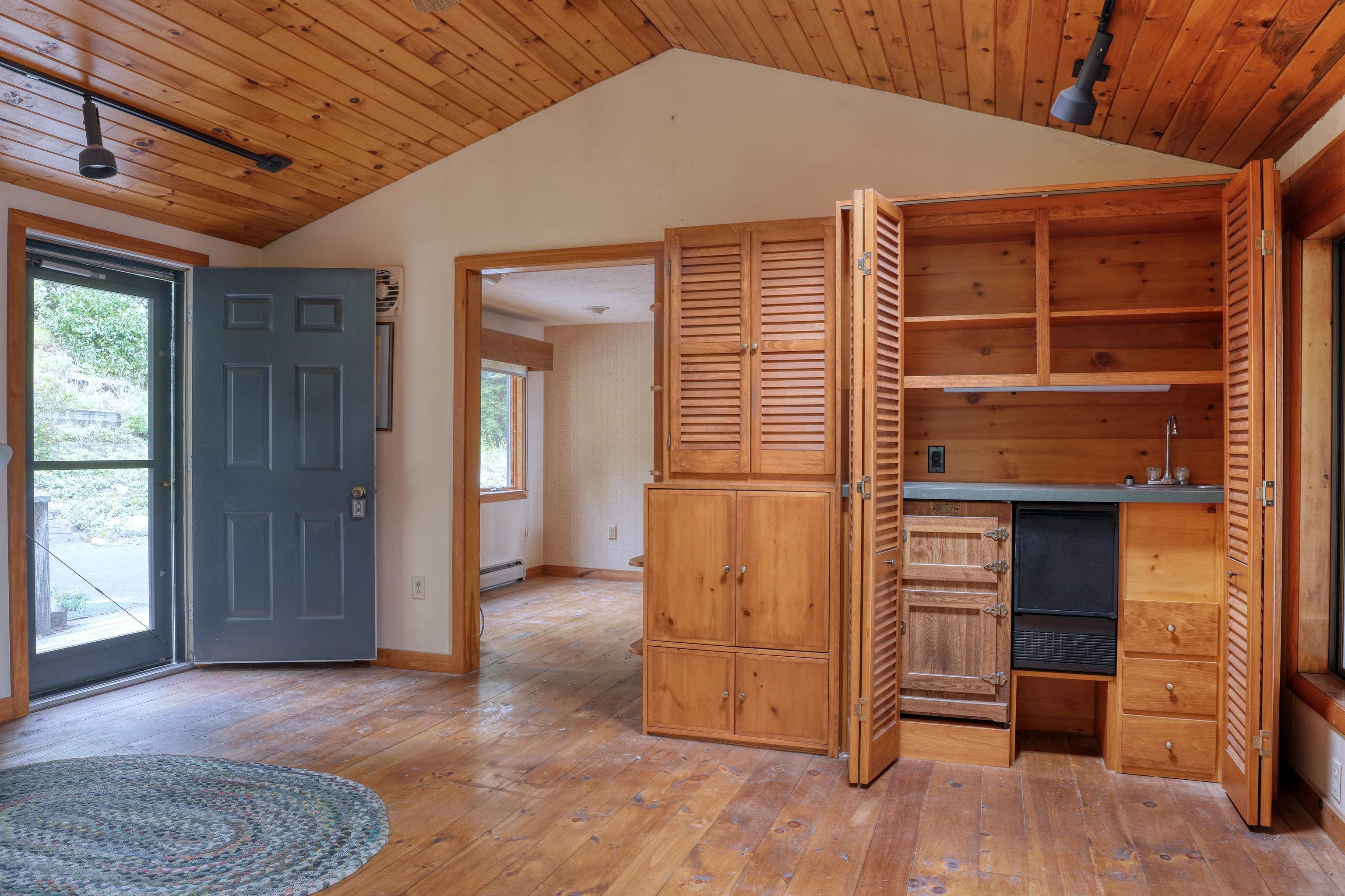 69 Paradise Island Road Rindge, NH 03461 - Photo 13 of 27