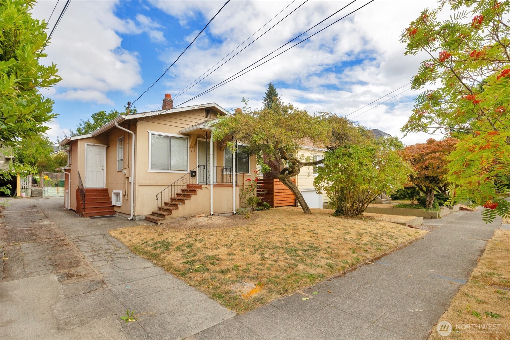 536 North 73rd Street Seattle, WA 98103 - Photo 1 of 34 Gallery Image 1