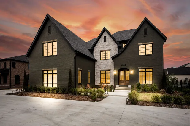 $1,725,000 | 2009 Moccasin Trail, Murfreesboro, TN 37129