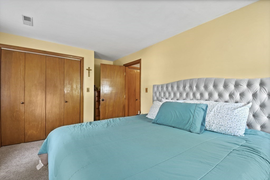 88 Cambridge Road Woburn, MA 01801 - Photo 14 of 31 Gallery Image 14