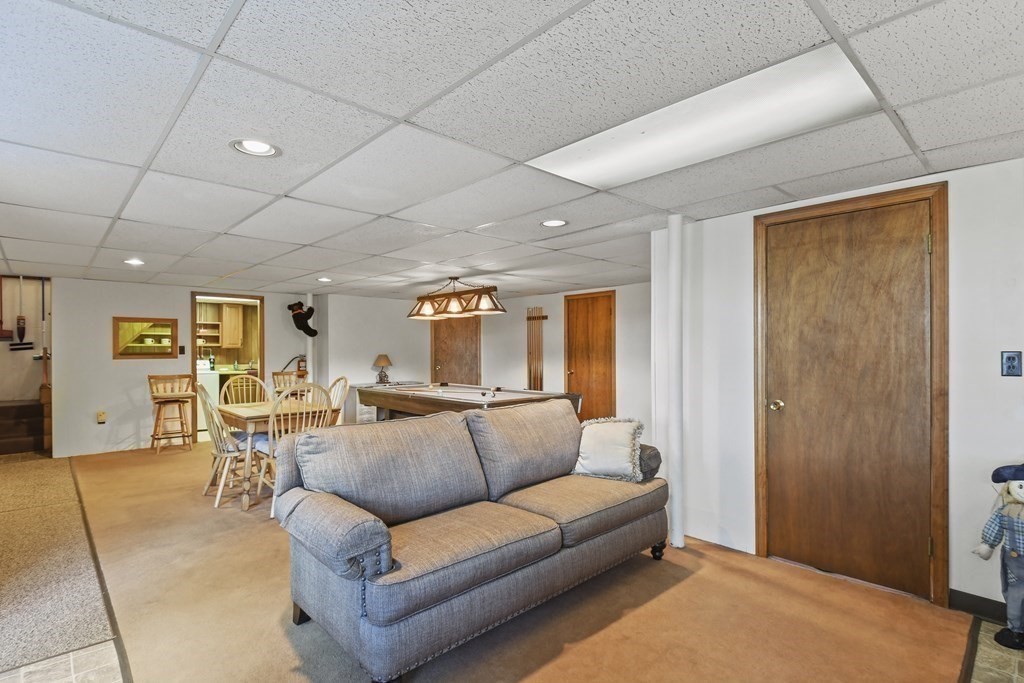 88 Cambridge Road Woburn, MA 01801 - Photo 21 of 31 Gallery Image 21
