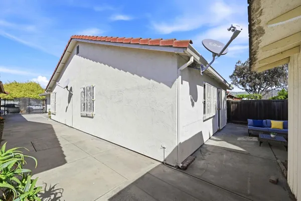 a view of outdoor space