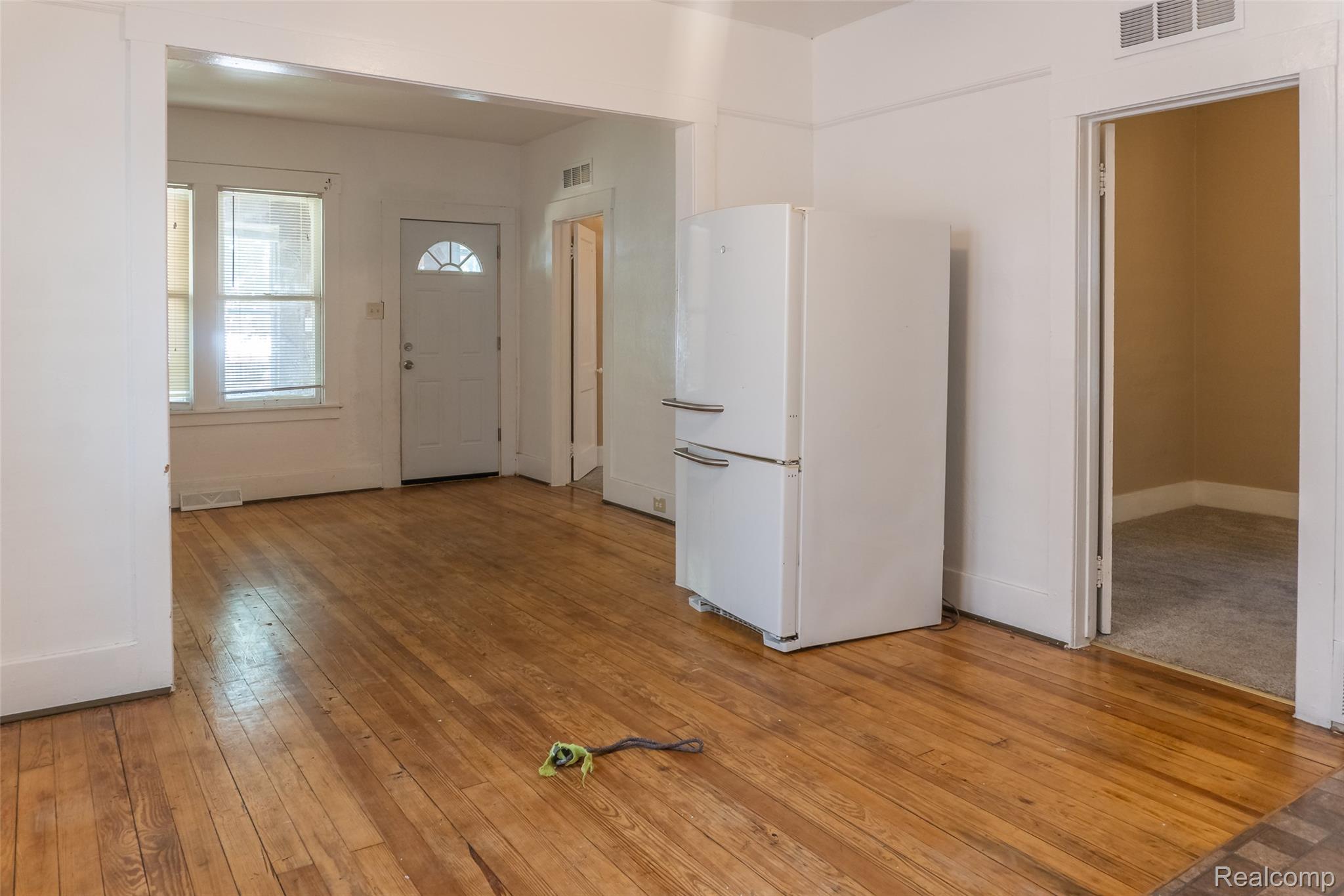207 Richter Street River Rouge, MI 48218 - Photo 10 of 36 RichterSt_207-16.jpg