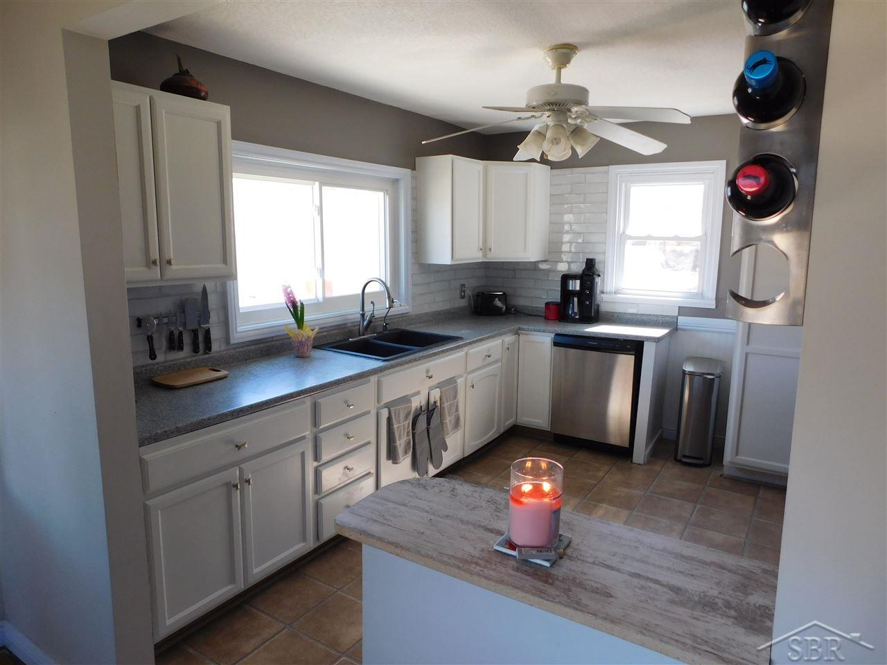 2491 German Bay City, MI 48708 - Photo 5 of 35 50035689-4.JPG