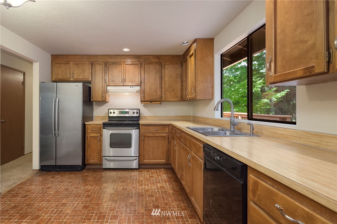 22611 Echo Lake Road Snohomish, WA 98296 - Photo 4 of 23 Gallery Image 4