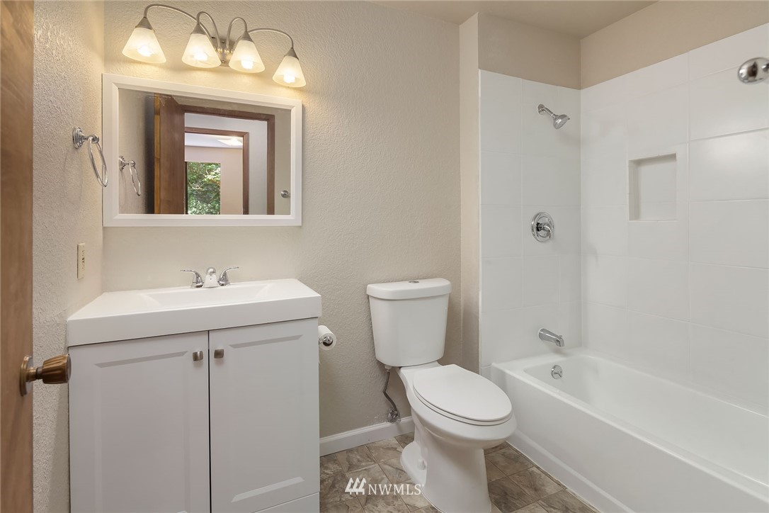 22611 Echo Lake Road Snohomish, WA 98296 - Photo 8 of 23 Gallery Image 8