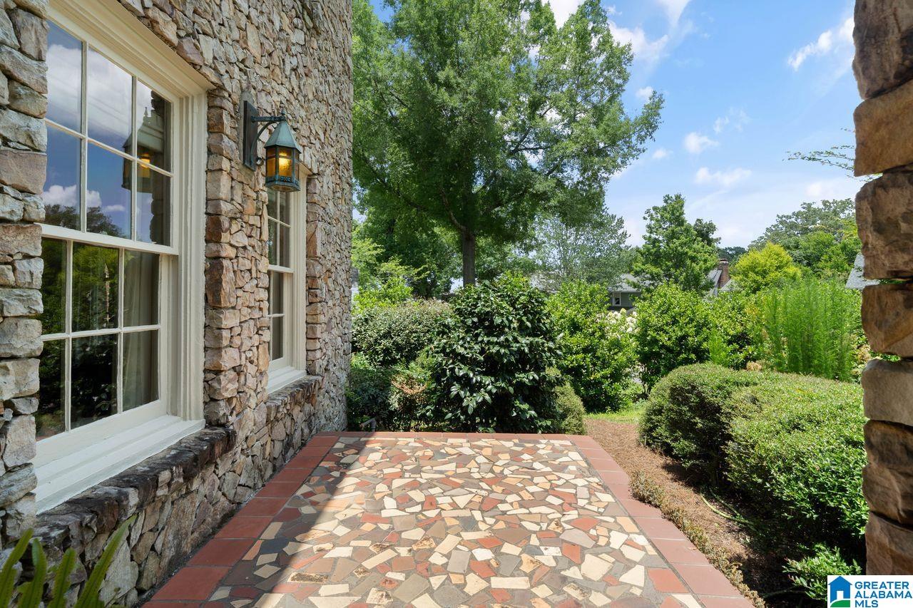 744 Linwood Road Birmingham, AL 35222 - Photo 5 of 41