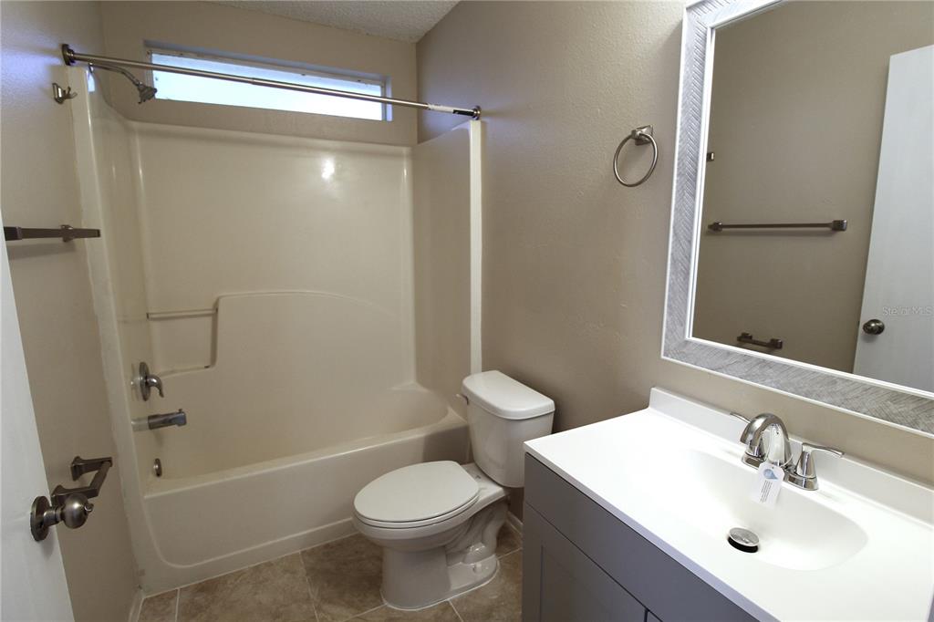 1604 27th Avenue East Bradenton, FL 34208 - Photo 8 of 18