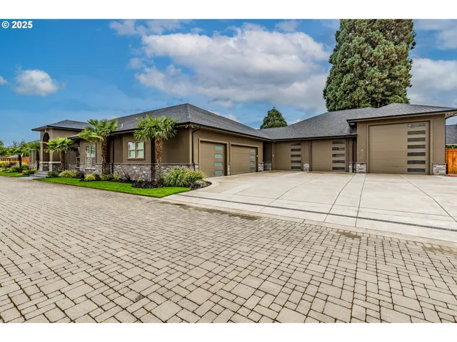 $2,195,000 | 3540 Walton Lane, Eugene, OR 97408