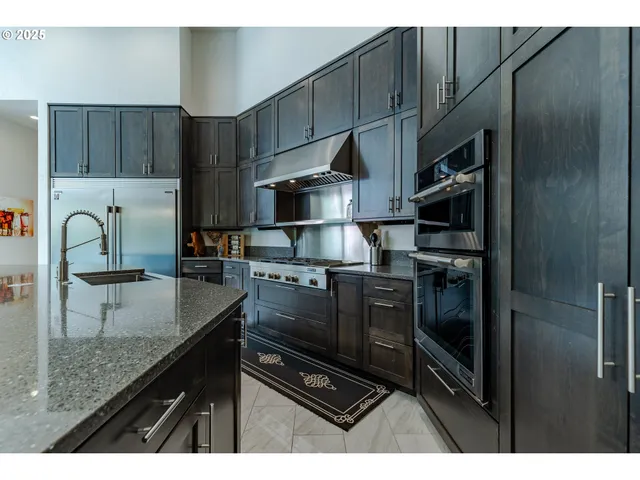 $2,195,000 | 3540 Walton Lane, Eugene, OR 97408