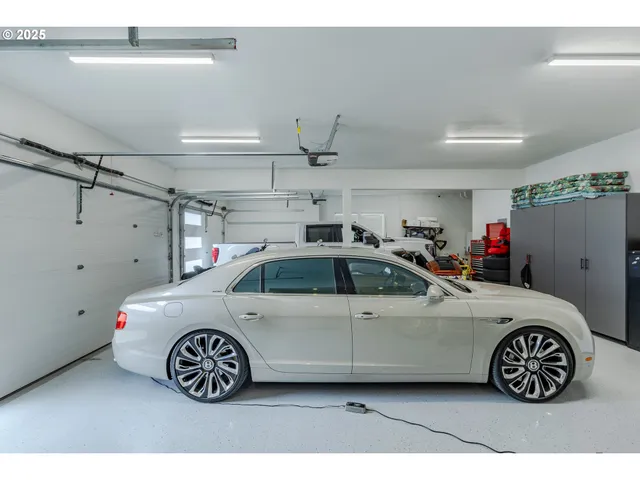 $2,195,000 | 3540 Walton Lane, Eugene, OR 97408