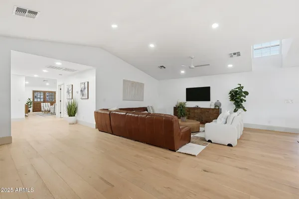 $1,699,999 | 2315 North 42nd Street, Phoenix, AZ 85008