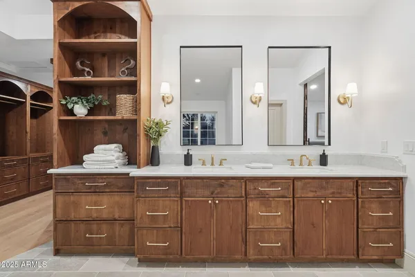 $1,699,999 | 2315 North 42nd Street, Phoenix, AZ 85008