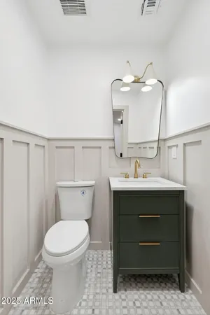 $1,699,999 | 2315 North 42nd Street, Phoenix, AZ 85008