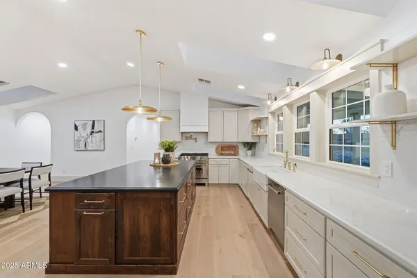 $1,699,999 | 2315 North 42nd Street, Phoenix, AZ 85008