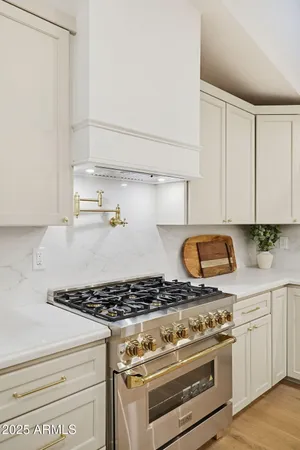 $1,699,999 | 2315 North 42nd Street, Phoenix, AZ 85008