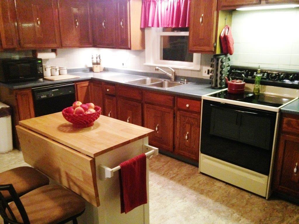 22 Silvermount Street Waterville, ME 04901 - Photo 3 of 33 Kitchen