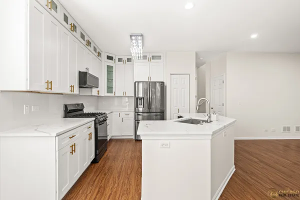 $3,600 | 1495 Dearborn Court, Unit 1495, Mount Prospect, IL 60056