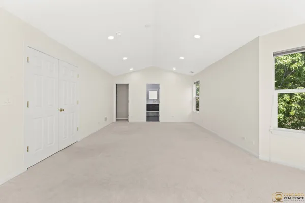 $3,600 | 1495 Dearborn Court, Unit 1495, Mount Prospect, IL 60056