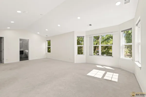 $3,600 | 1495 Dearborn Court, Unit 1495, Mount Prospect, IL 60056