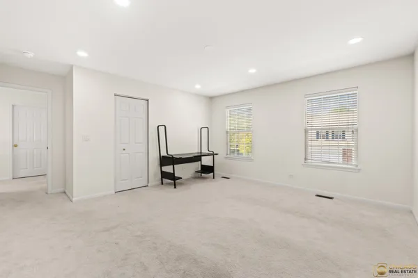 $3,600 | 1495 Dearborn Court, Unit 1495, Mount Prospect, IL 60056