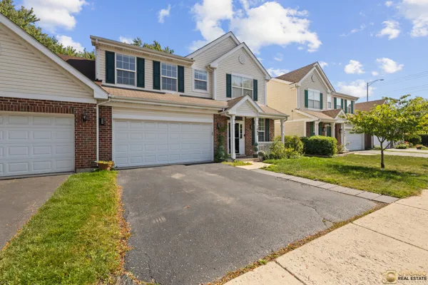 $3,600 | 1495 Dearborn Court, Unit 1495, Mount Prospect, IL 60056